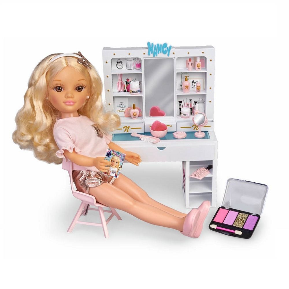 Famosa Muñeca Nancy Un Día De Belleza Con Tocador 3+