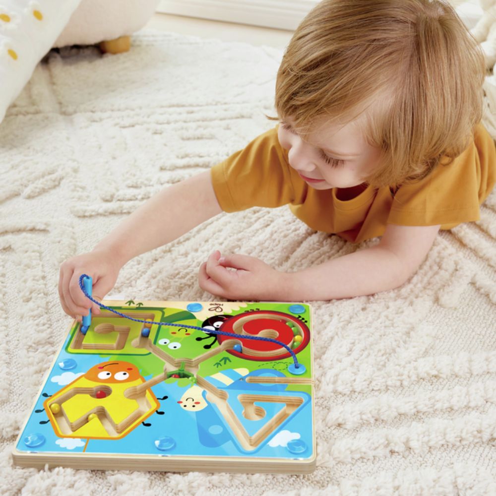 Hape Best Bugs Magnetic Maze 24M+