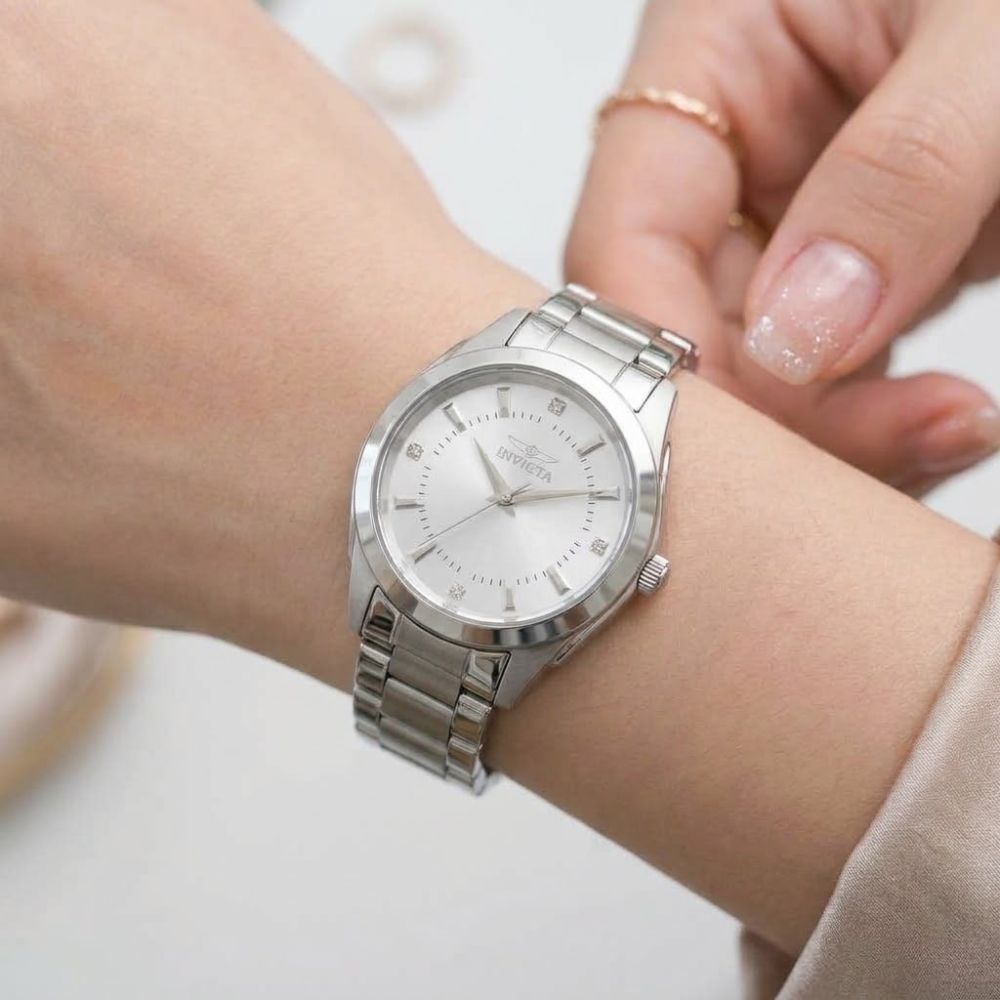 Invicta Celestial 70247 Reloj Para Damas Plateado Mica Plateada 30mm
