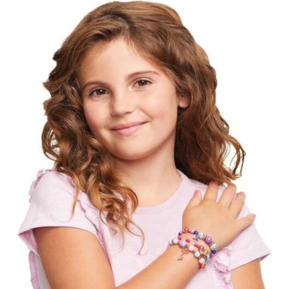 Make It Real Deslumbrantes Pulseras con Dijes 8+ 104Pzs