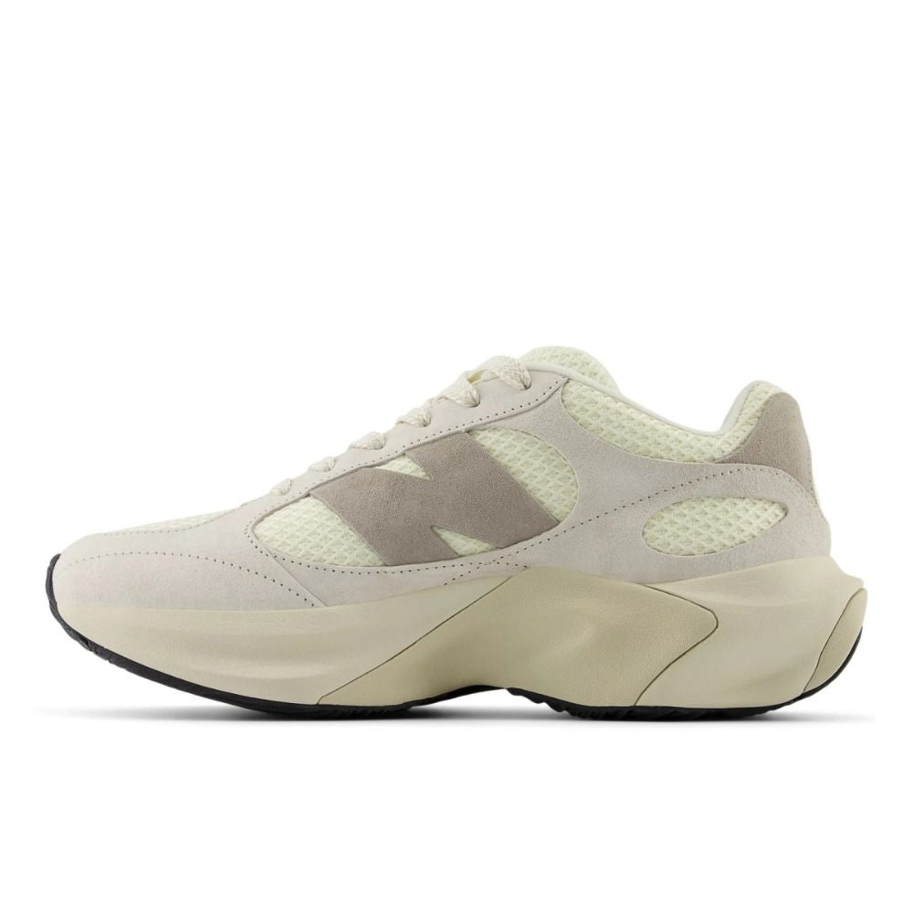 New Balance Lifestyle Warped Runner Neutrals Verde y Gris Zapato Unisex