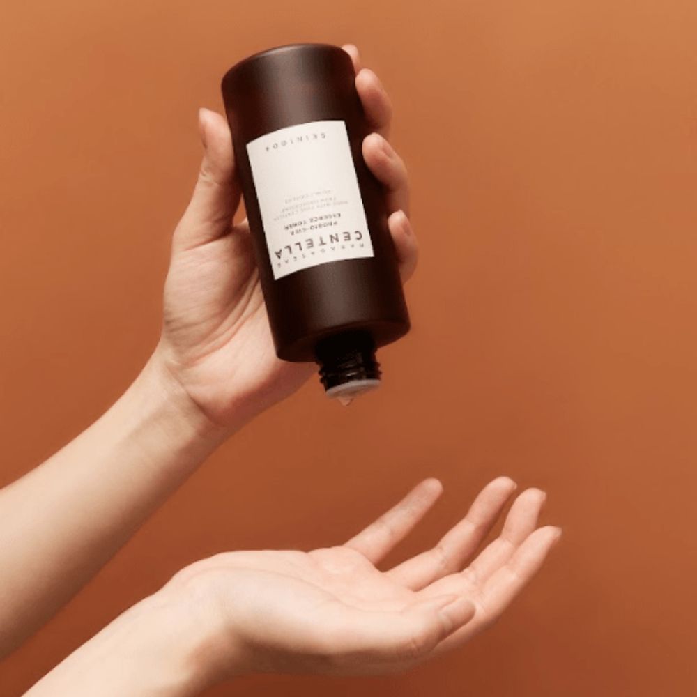 Skin1004 Madagascar Centella Probio-Cica Essence Toner 210ml