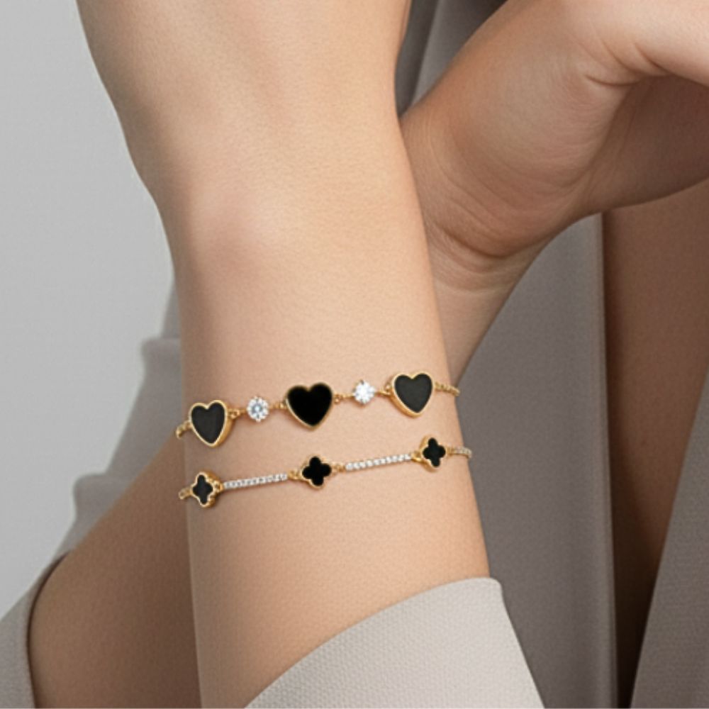 Sloan Hudson Set de 2 Pulseras de Corazones Negros
