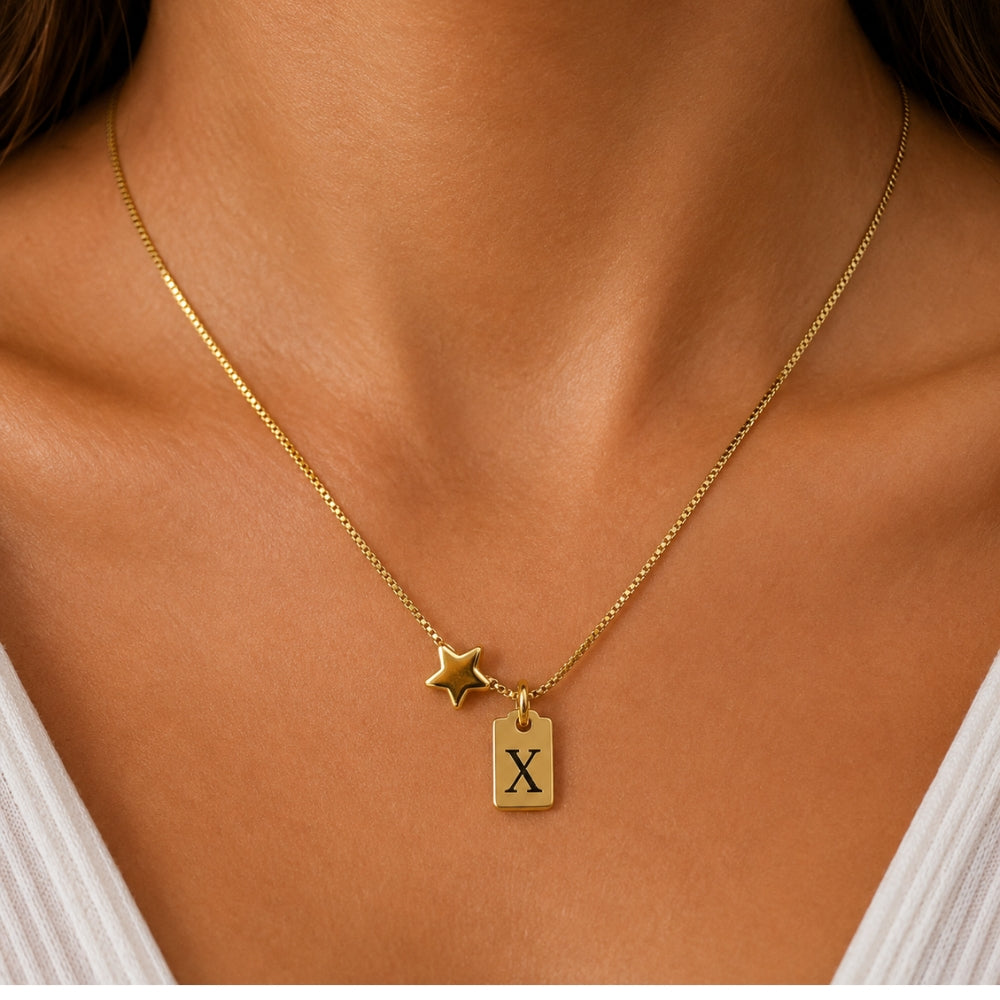 H&Co Collar de Cadena Plaquita Inicial X