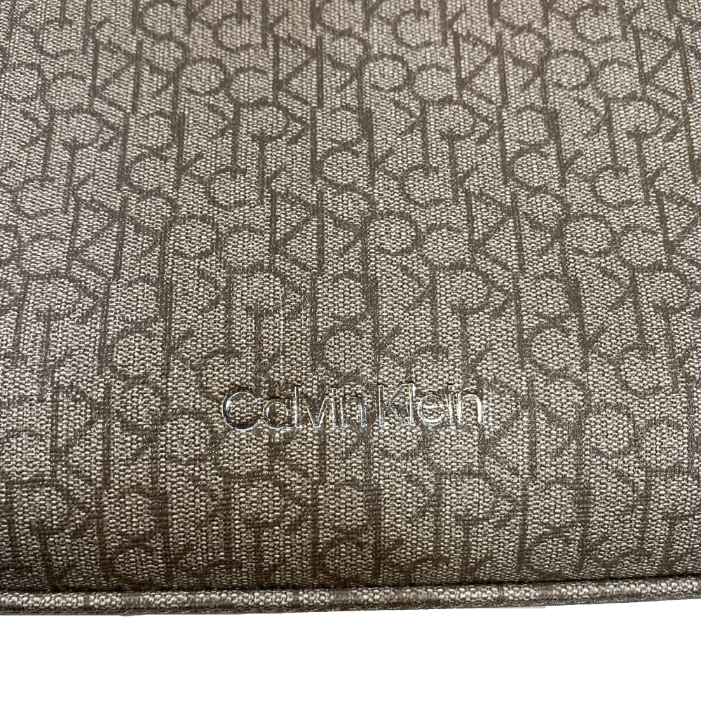 Calvin Klein Cartera Crossbody Monogram White