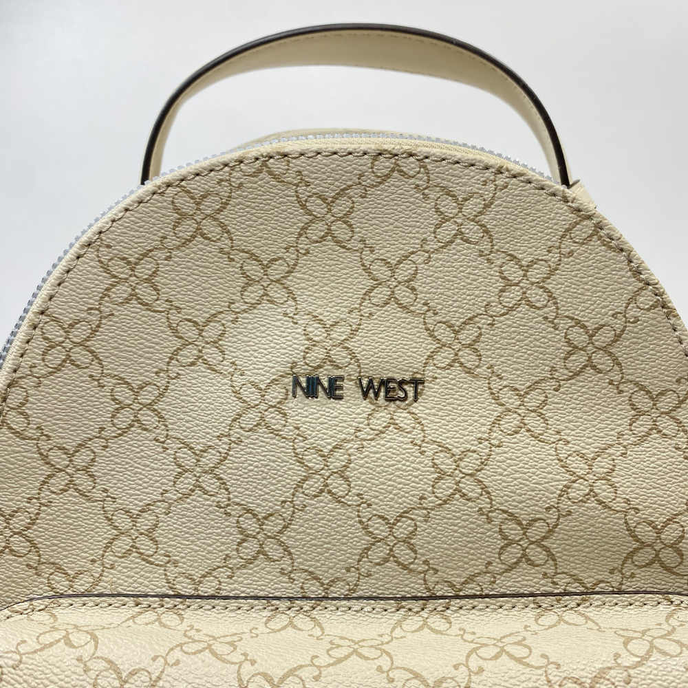 Nine West Bulto Vander Mushroom Logo Milk