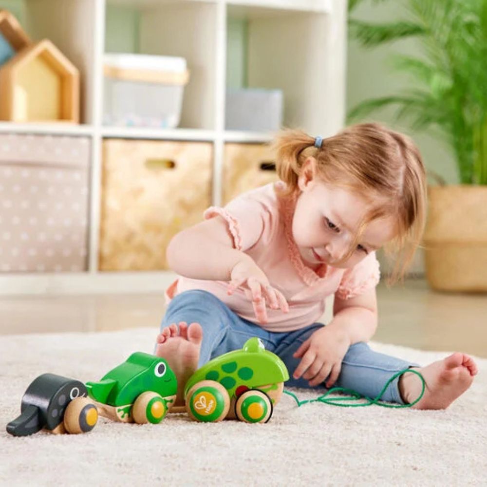 Hape Pull Along Frog Family 12m+