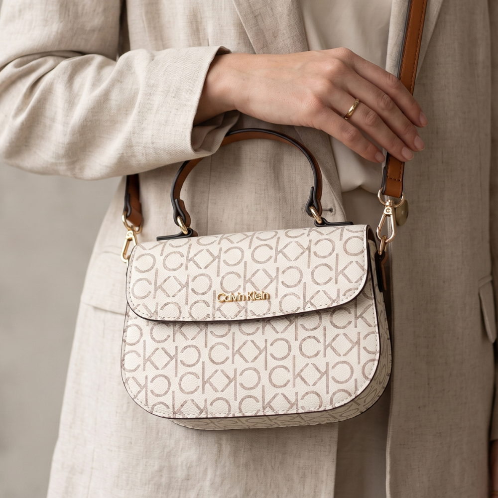 Calvin Klein Cartera Crossbody & Handbag White