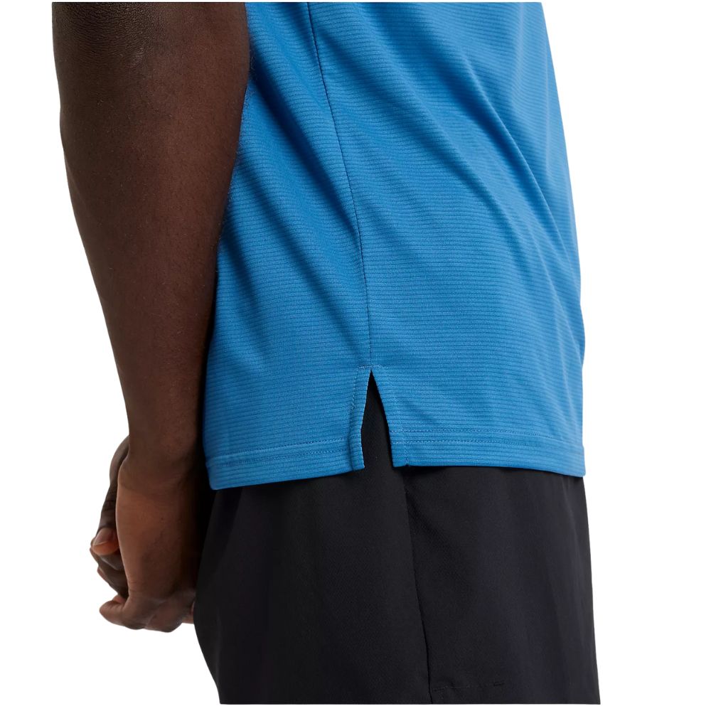 New Balance Sport Essentials Camiseta Manga Corta Para Caballero Azul Celeste