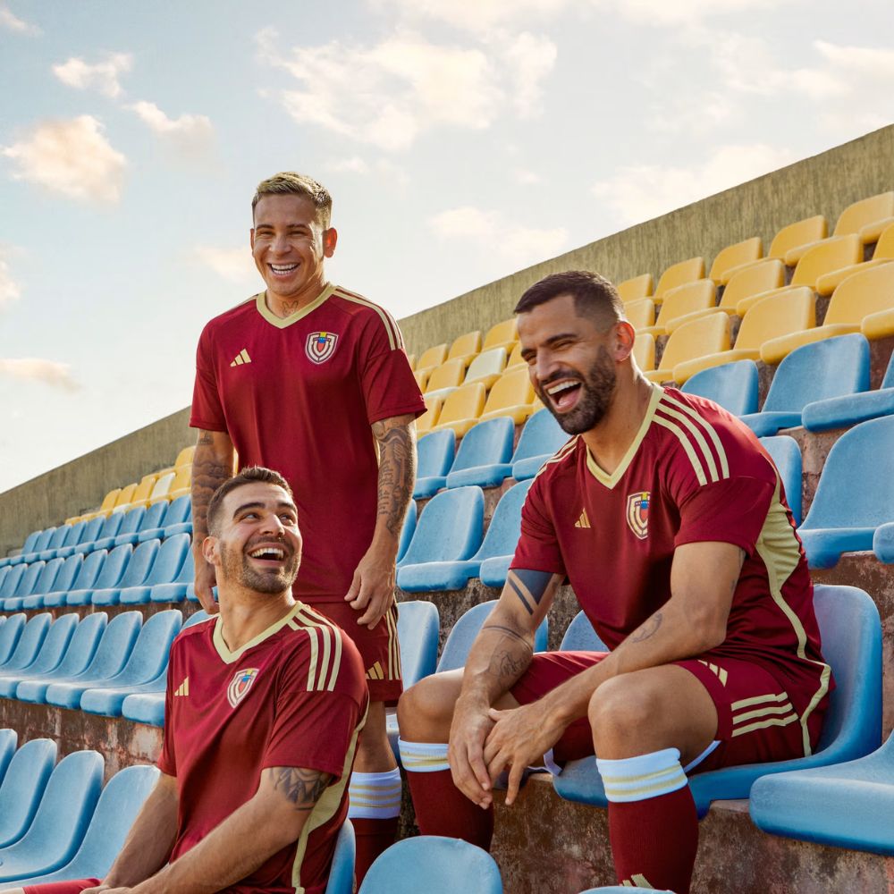 Franela Seleccion Vinotinto Local 24 para Caballeros