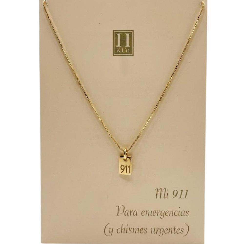 H&Co Collar de Cadena con Plaquita 911