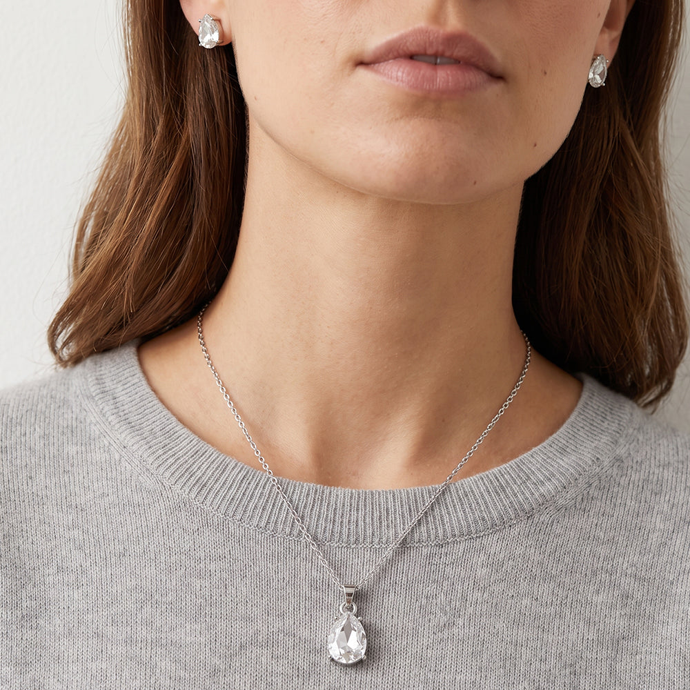 Adrienne Vittadini Set de 3 Collares y Zarcillos
