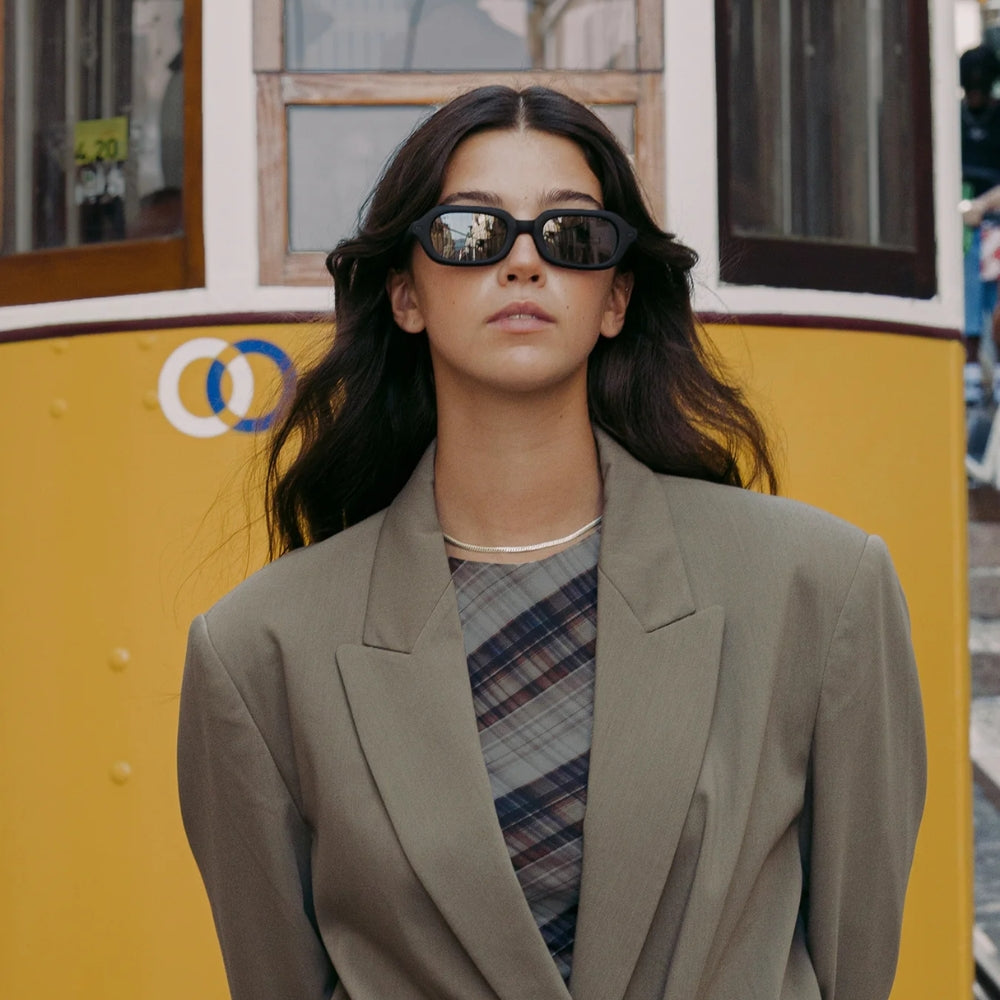 Tiwi Bennet Rubber Black