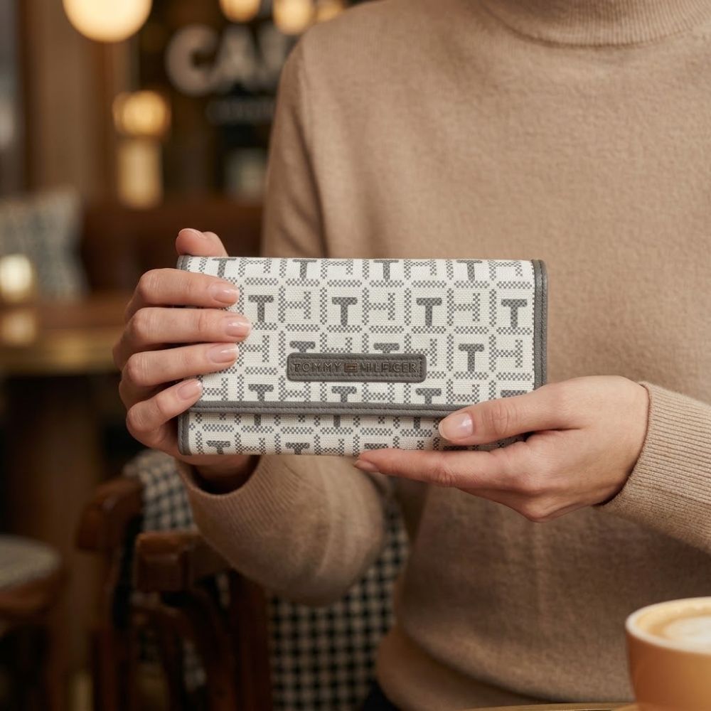 Tommy HIlfiger Monedero Monogram