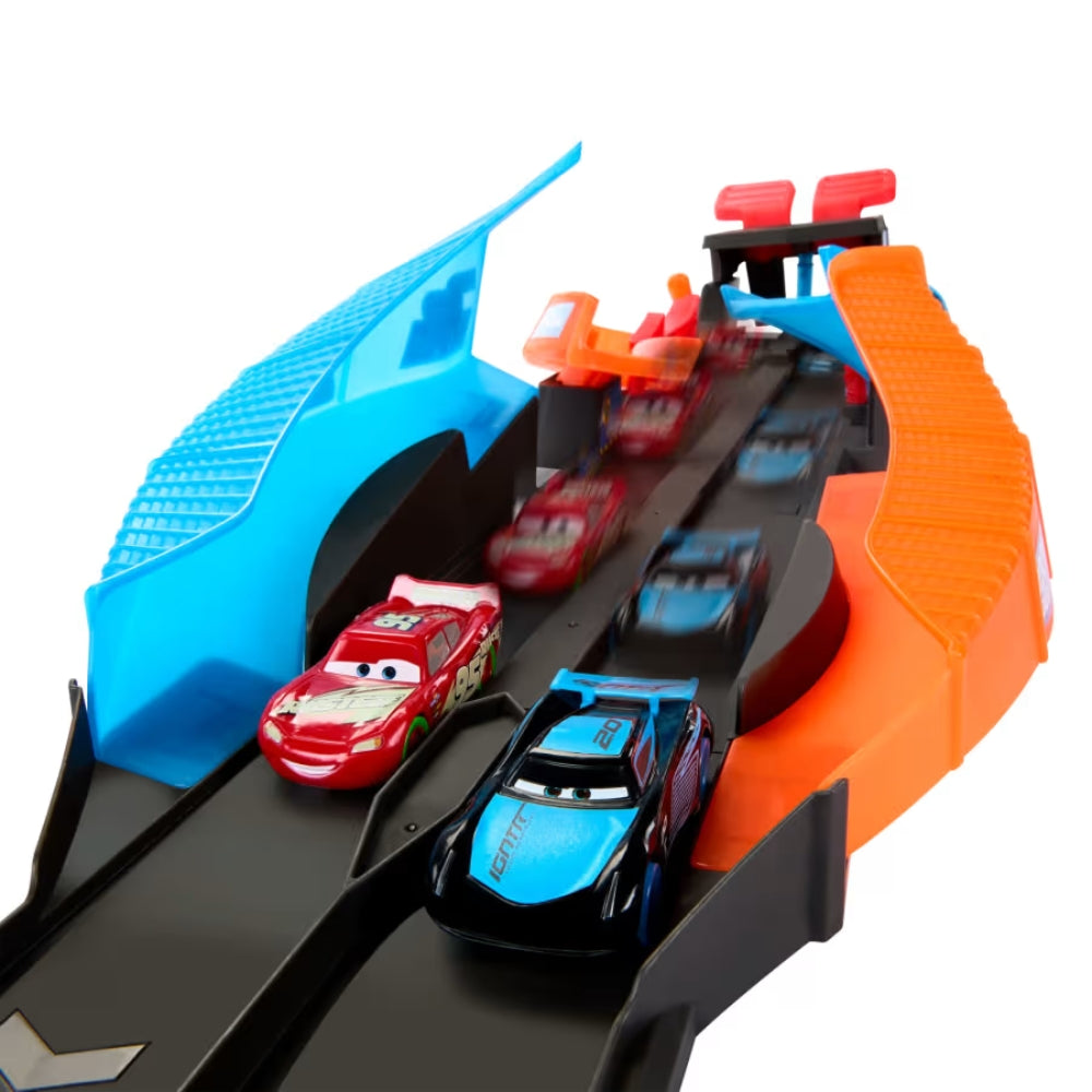 Mattel Cars Glow Racers Lanza y Cruza Pista de Carreras 4+