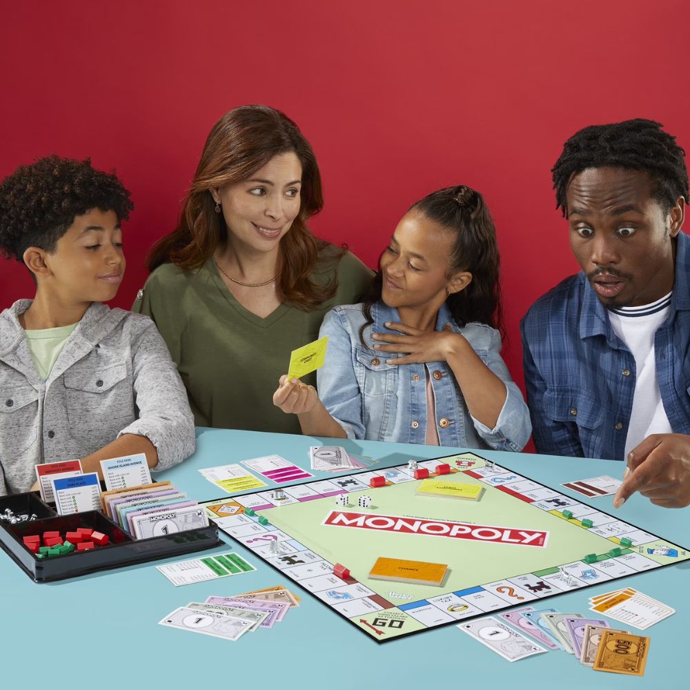 Hasbro Juego De Mesa Monopoly Clásico 8+