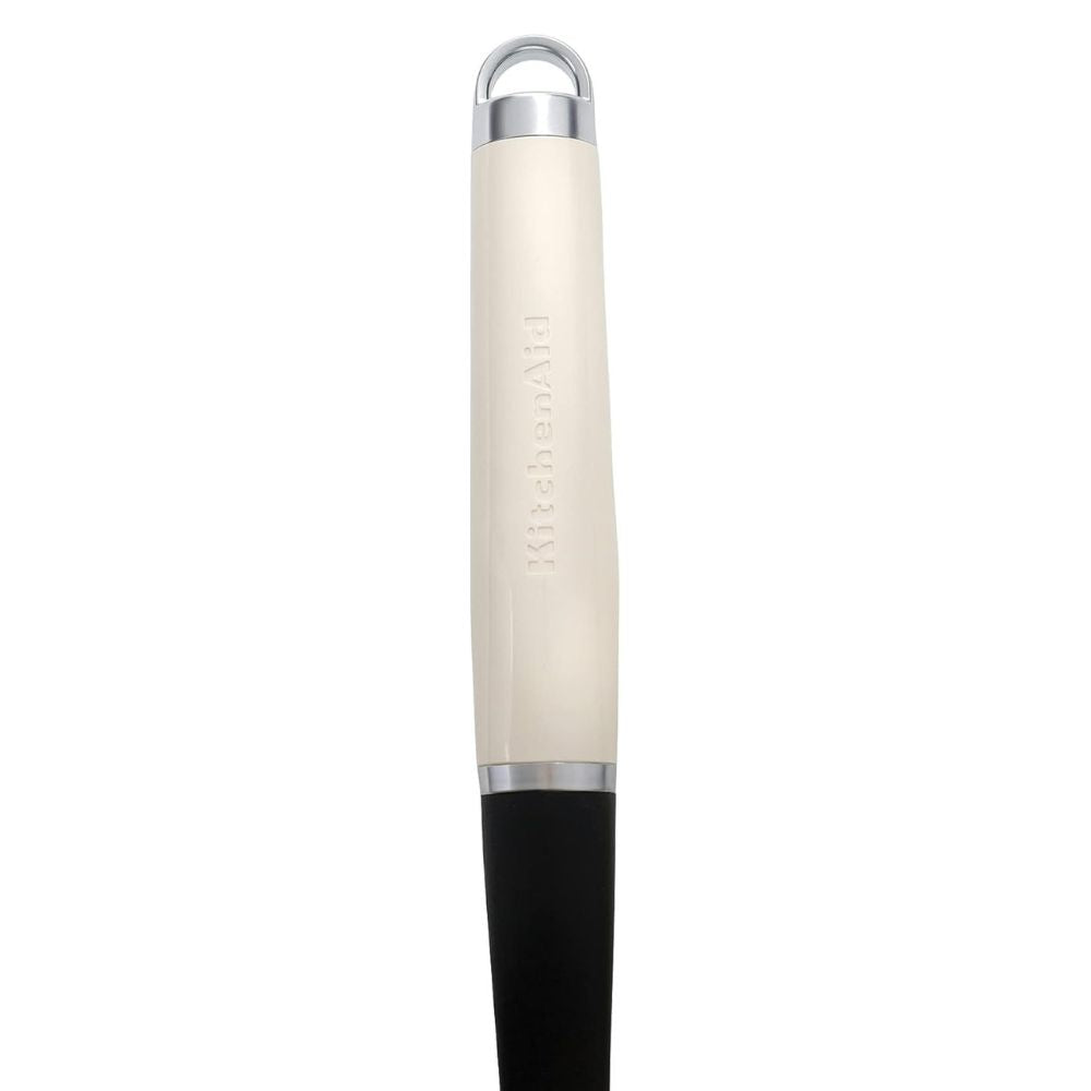 KitchenAid Cuchara Ranurada Antiadherente Con Argolla Crema
