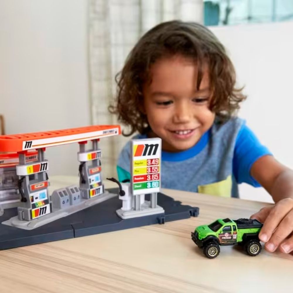Matchbox Action Drivers Fuel Station 3+