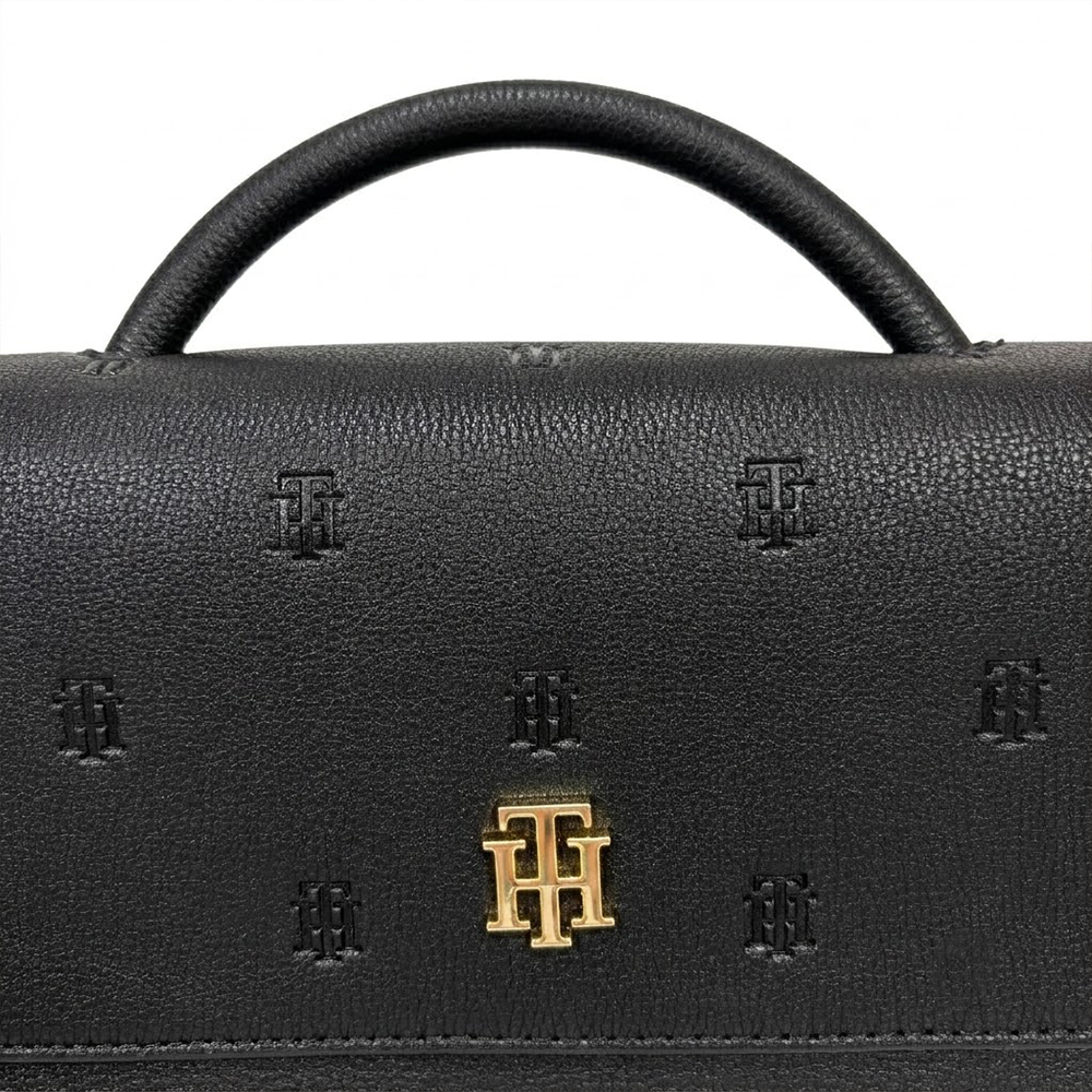Tommy Hilfiger Cartera Handbag & Crossbody Black